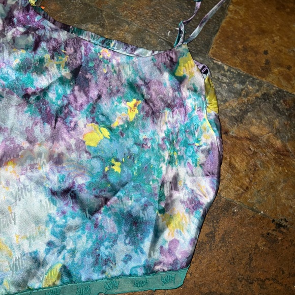 Yitty Tank top - Picture 2 of 7